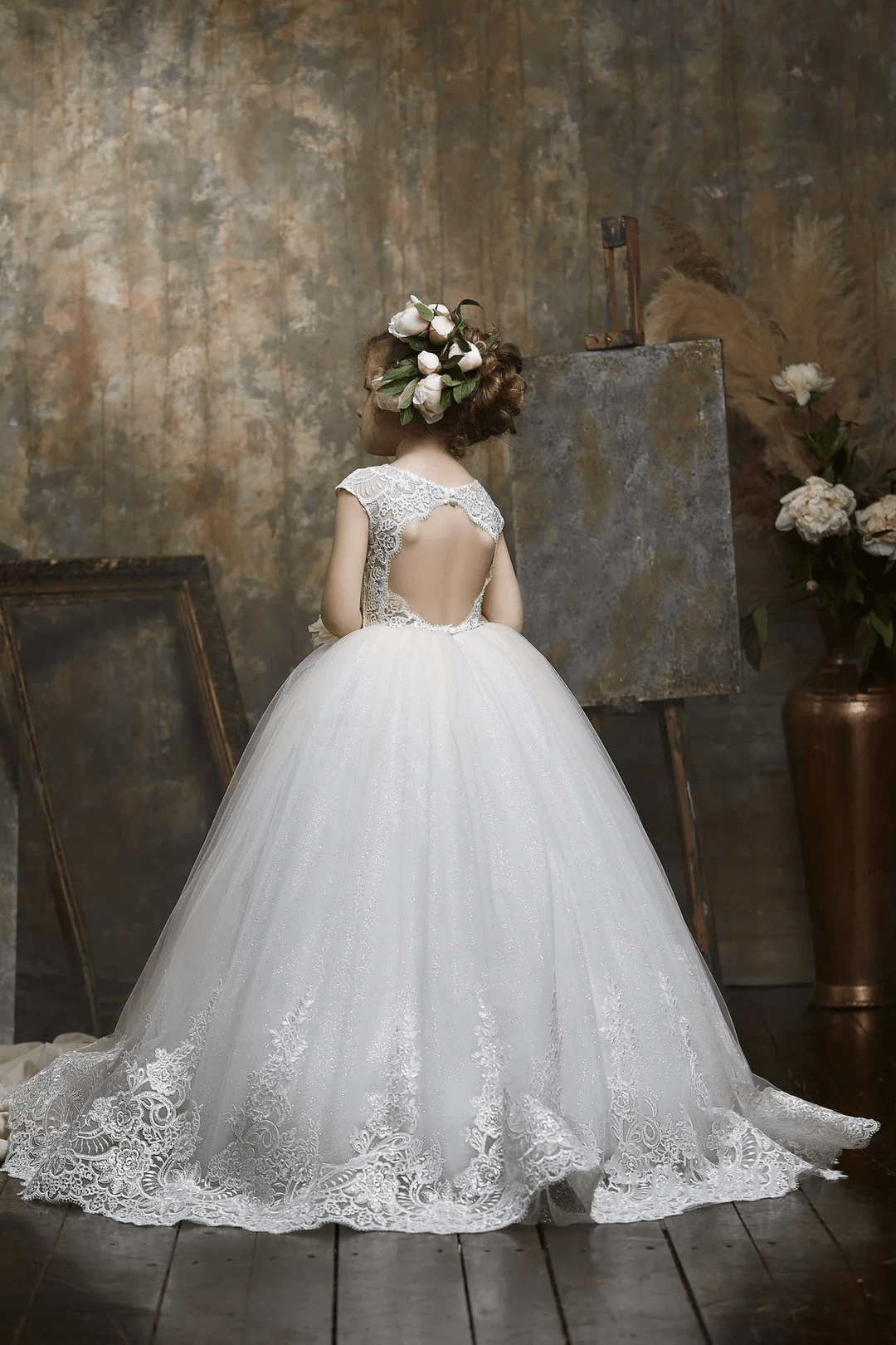 Sunnypetal Exquisite Cap Sleeves Lace & Tulle Flower Girl Dresses for Wedding