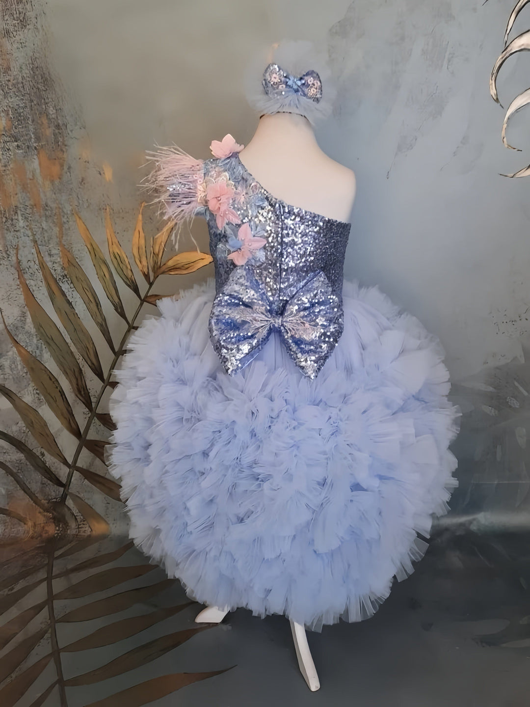 Sunnypetal Exquisite Light Blue Asymmetry Flower Girl Dresses Birthday Prom Pageant Gown