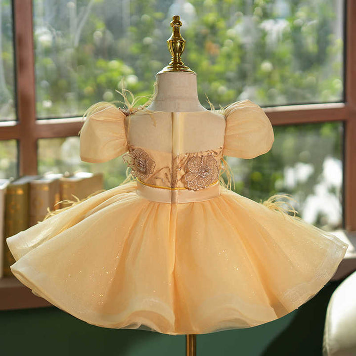 Sunnypetal Exquisite Puff Sleeves Feathers Sequins Tulle Flower Girl Dresses