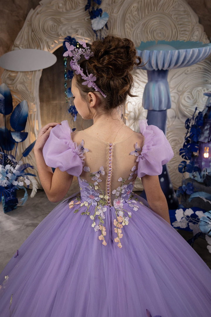 Sunnypetal Exquisite Puff Sleeves Ruffles Tulle Flower Girl Gown with Floral Embellishments