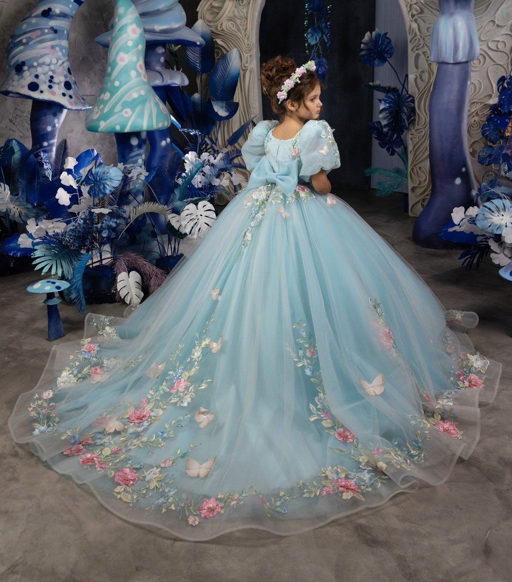 Sunnypetal Exquisite Puffy Sleeves Princess 3D Butterfly Flower Appliques Long Tulle Pageant Dress
