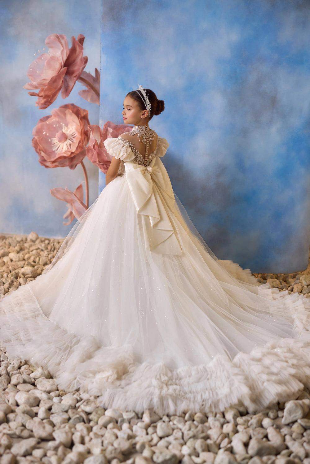 Sunnypetal Fairy Bloom Puff Sleeve Layered Tulle Flower Girl Dress with Elegant Bow