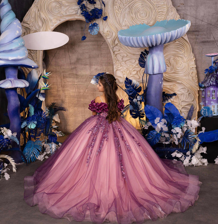 Sunnypetal Gorgeous 3D Rosette Puff Sleeves Spaghetti Straps Beading Sequins Tulle Ball-Gown Dress