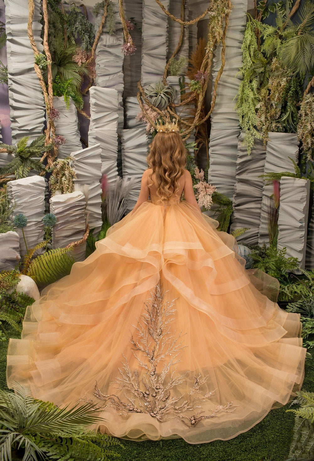 Sunnypetal Gorgeous Gold Ruffled Tulle Princess Flower Girl Dress with Cathedral Train