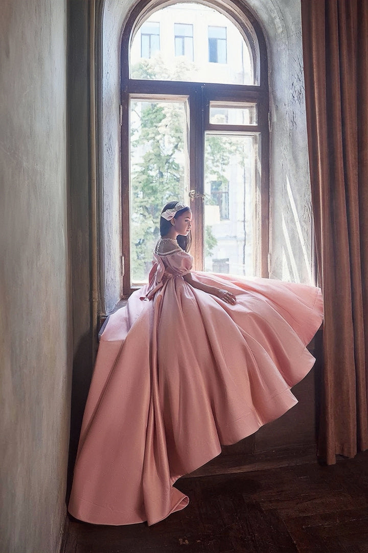 Sunnypetal Gorgeous Satin Puff Sleeves Flower Girl Dress Wedding Prom Pageant Gown