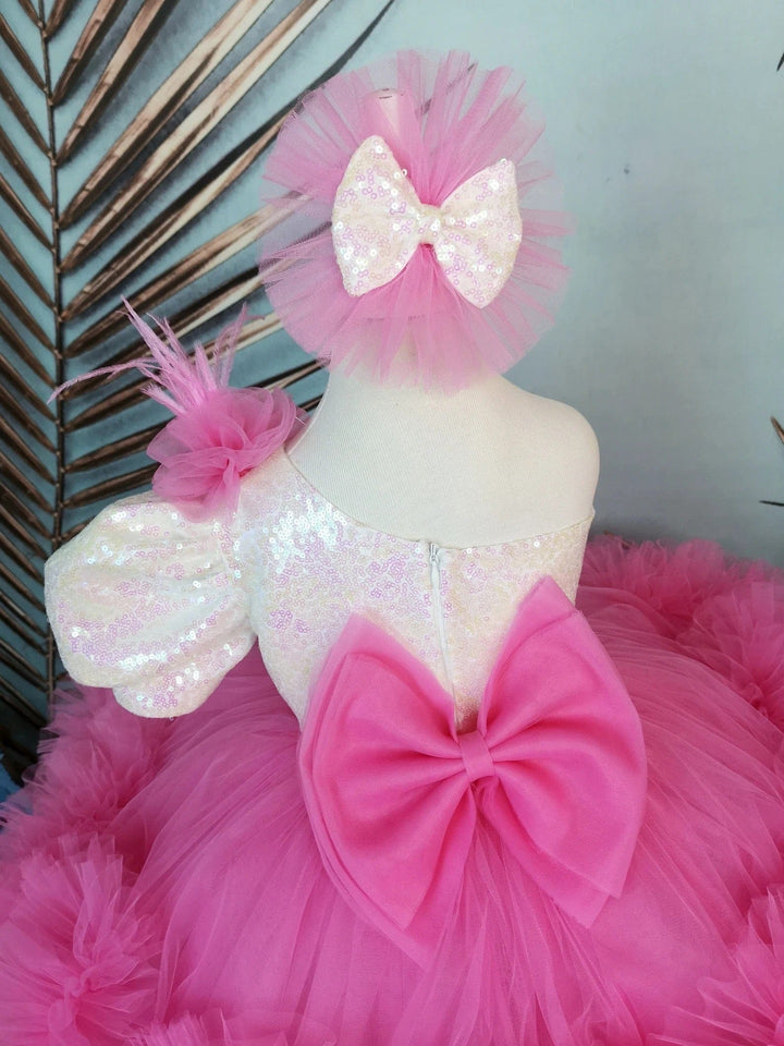 Sunnypetal Hot Pink Knee-Length Tulle Flower Girl Dresses Baby Girl Birthday Prom Gown