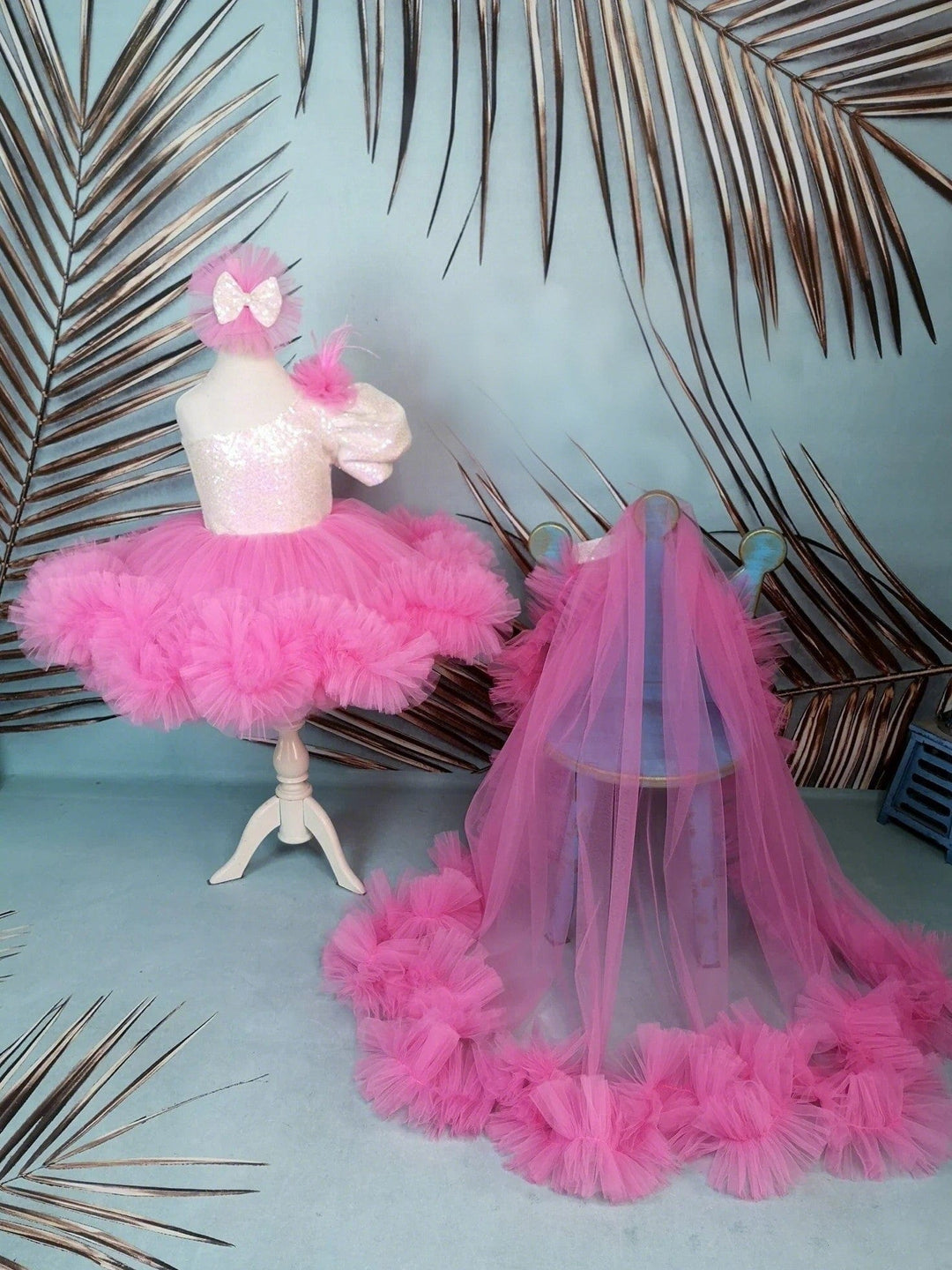 Sunnypetal Hot Pink Knee-Length Tulle Flower Girl Dresses Baby Girl Birthday Prom Gown