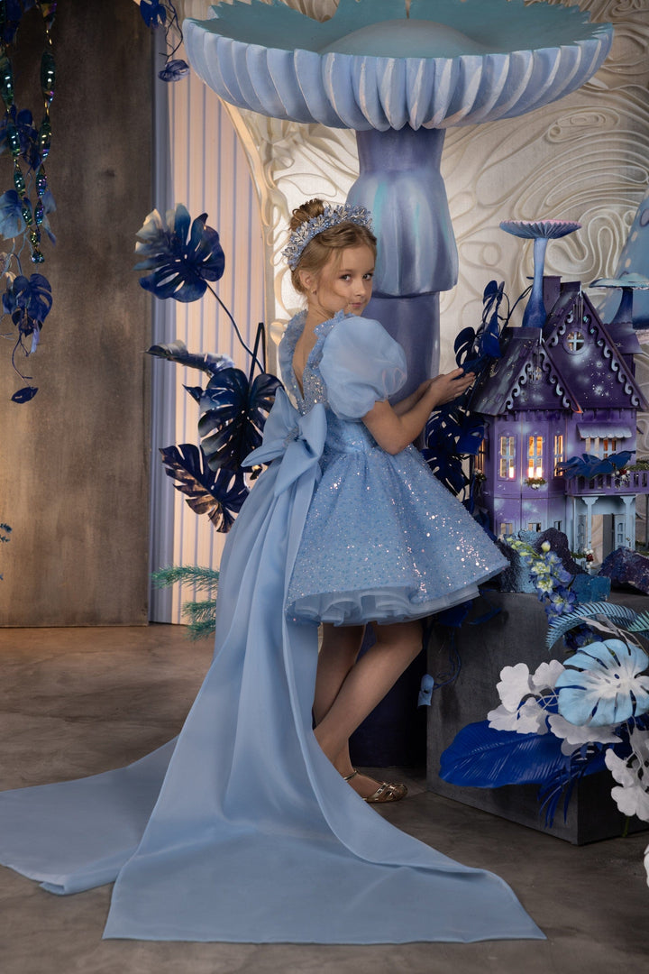 Sunnypetal Light Blue Fairy-Tale Puff Sleeves Sequins Knee-Length Birthday Dress with Big Bow
