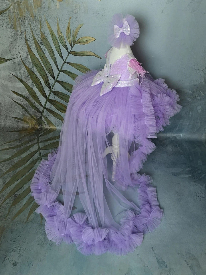 Sunnypetal Lilac Feather Sleeves Knee-Length Flower Girl Dress for Special Occasions