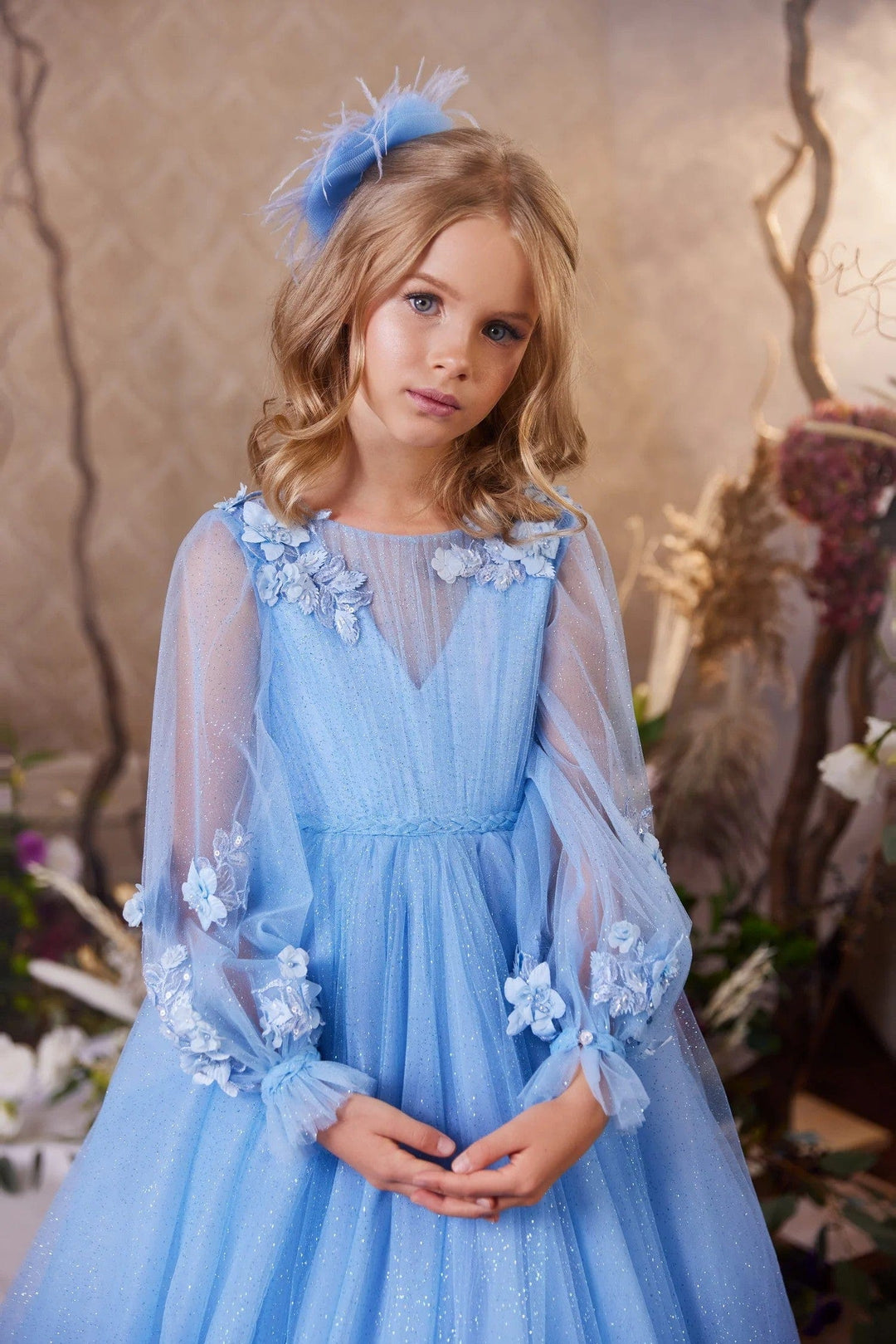 Sunnypetal llusion V-Neckline Long Sleeves Glitter Tulle Flower Girl Dresses