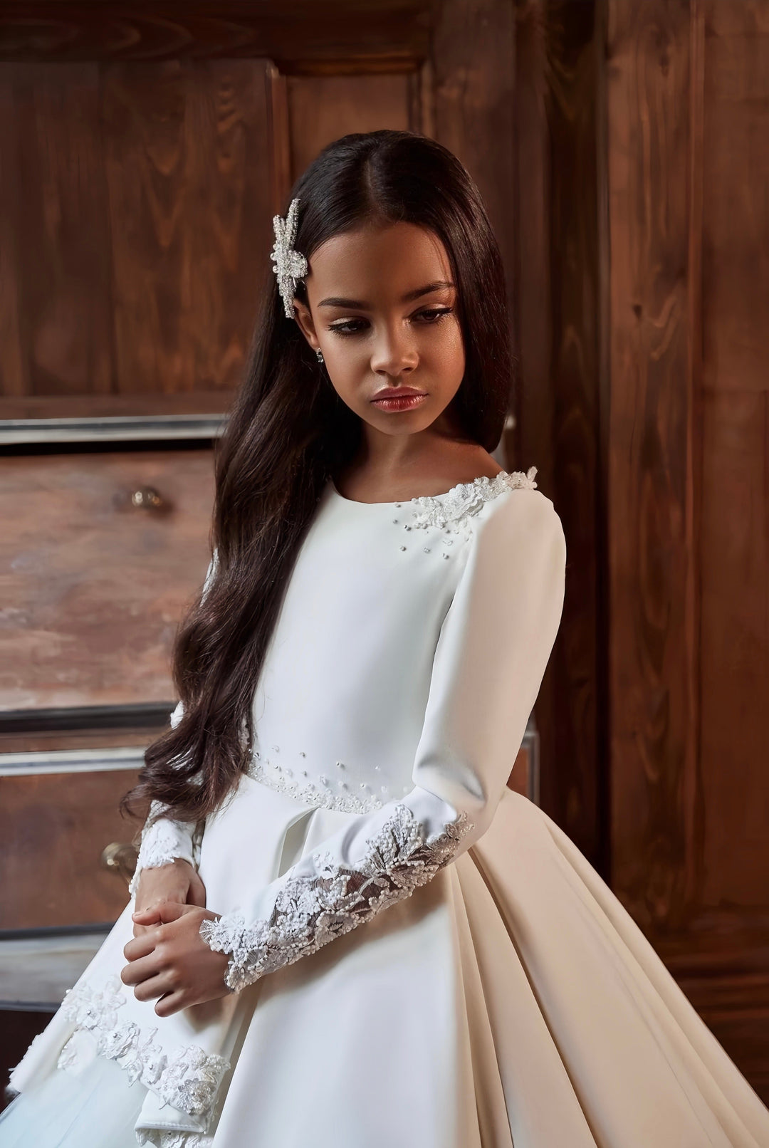 Sunnypetal Long Sleeves Satin Lace Embroidery Princess Tulle Communion Dress