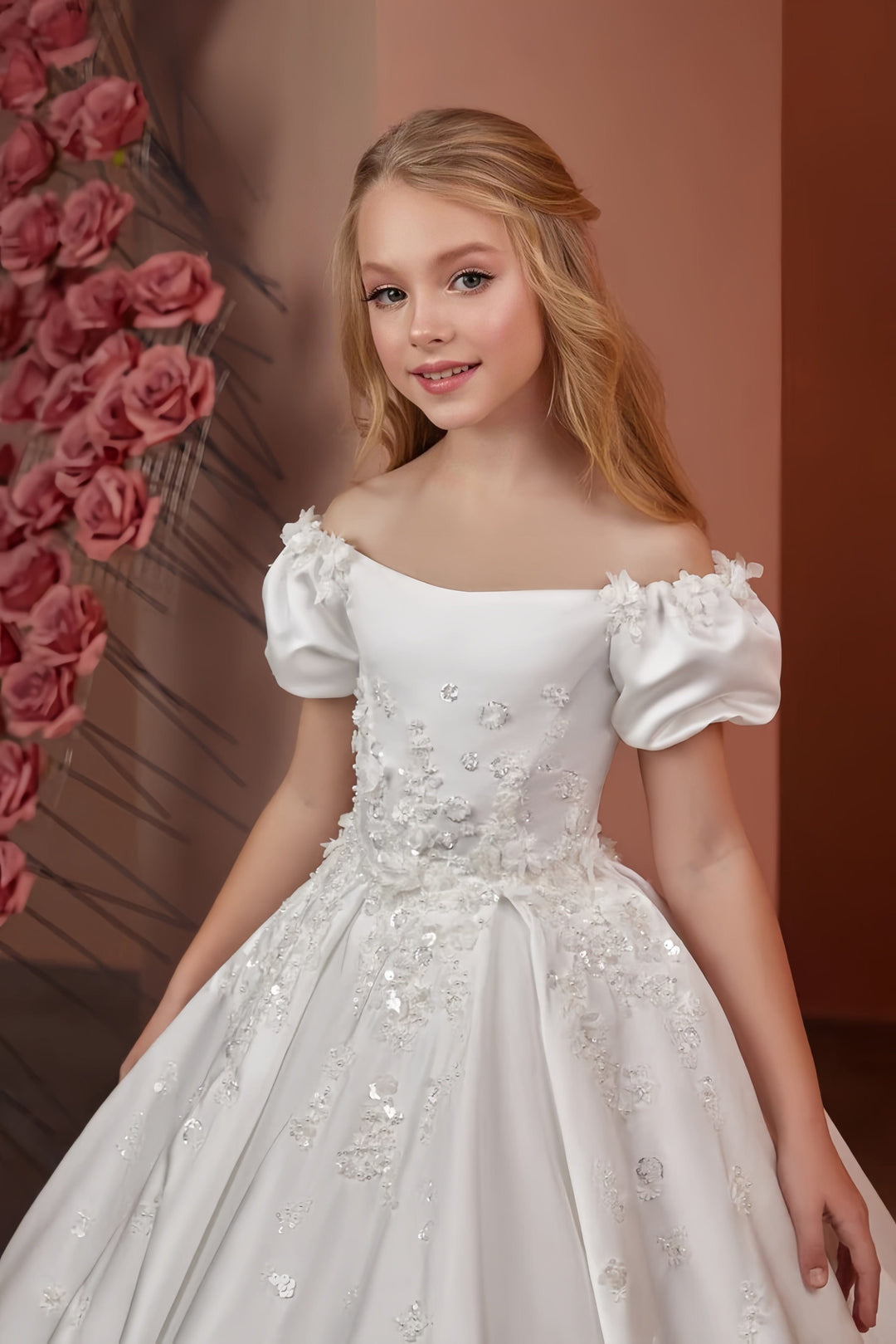 Sunnypetal Luxurious Satin Sequins Beaded Flower Girl Dress for Special Occasions