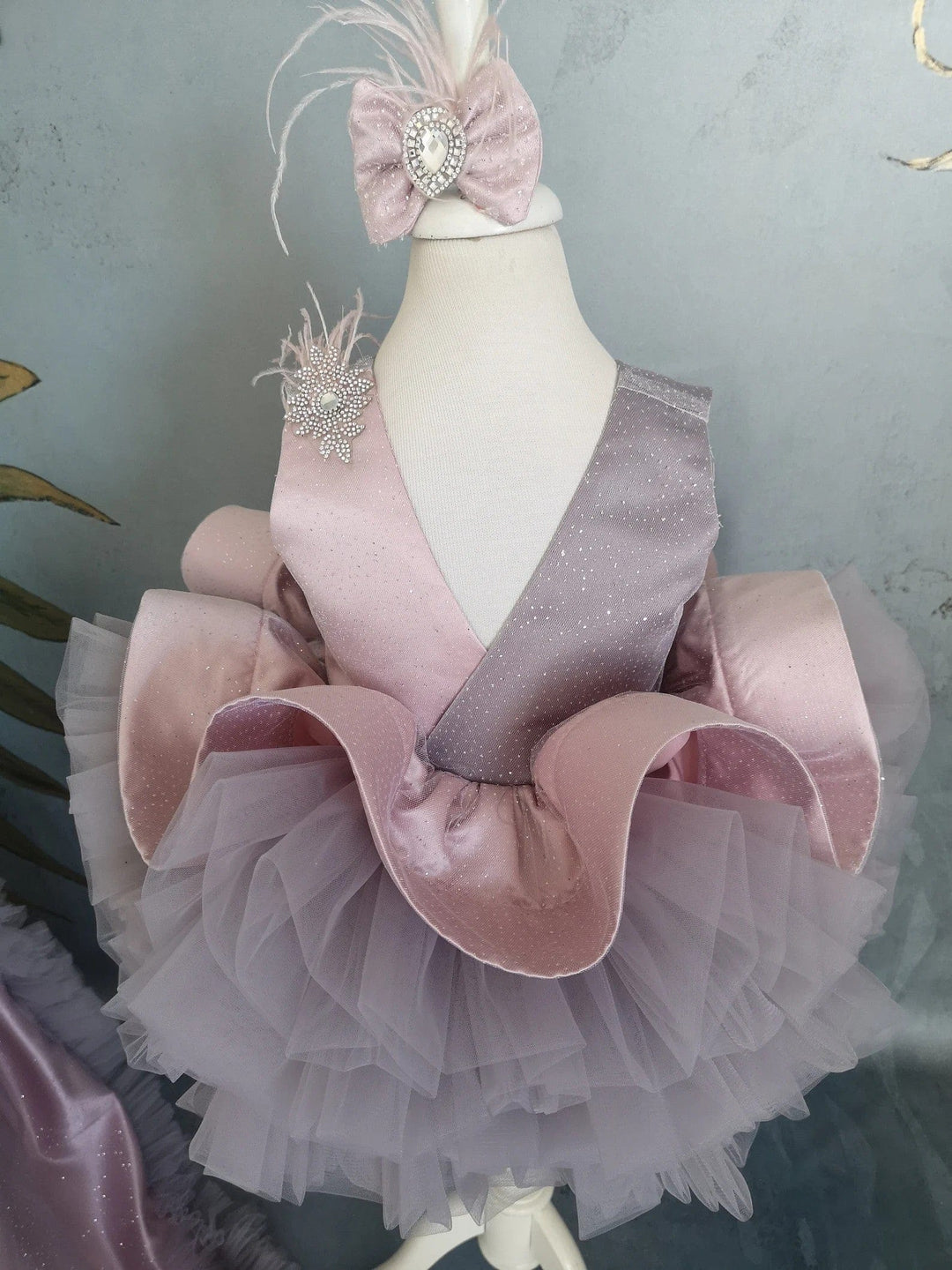 Sunnypetal Luxury Satin Flower Girl kids Dress 1st Birthday Prom Gown Detachable Train