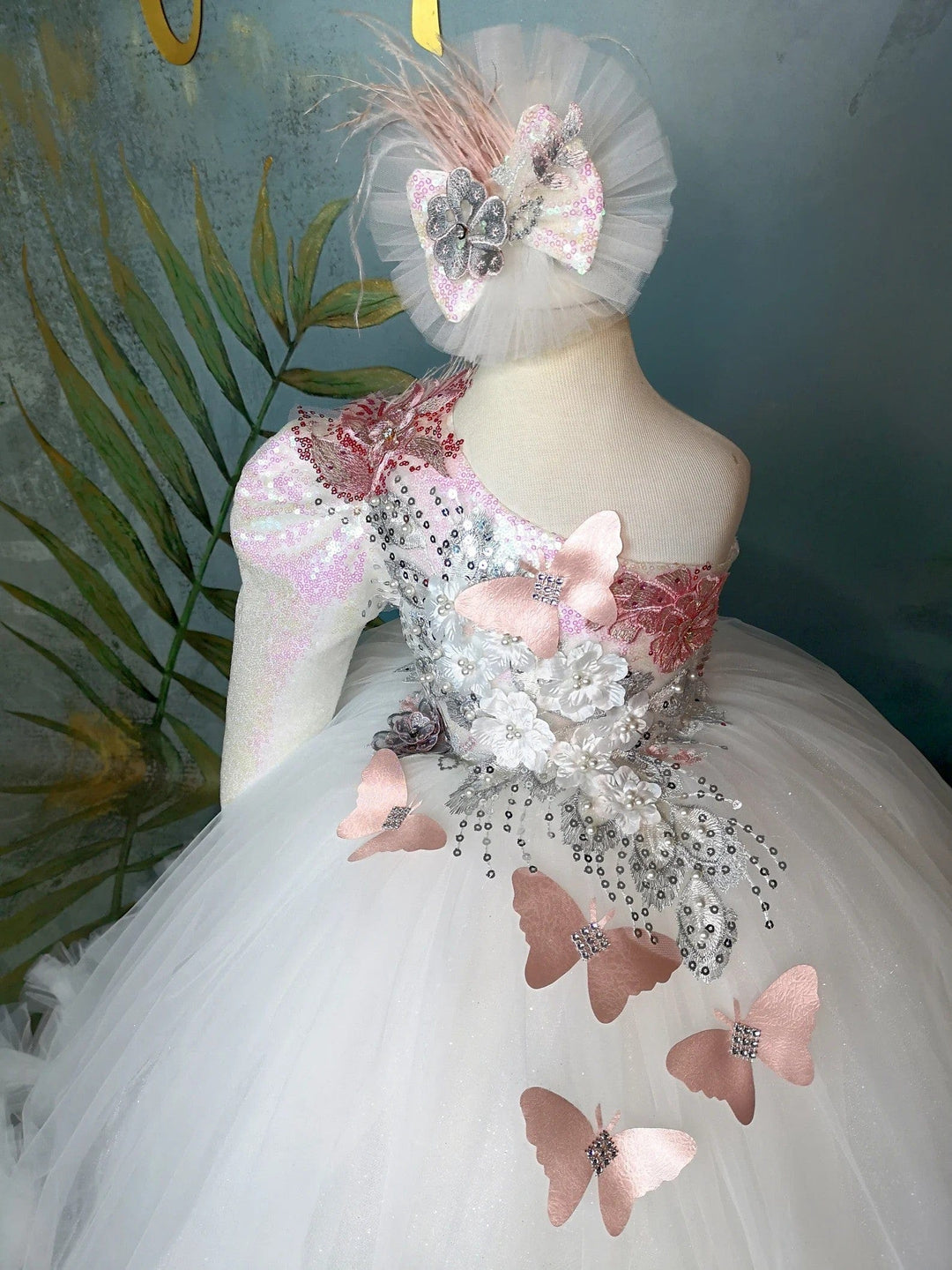 Sunnypetal Luxury White One-Shoulder Butterfly Floor-Length Flower Girl Dress for Wedding