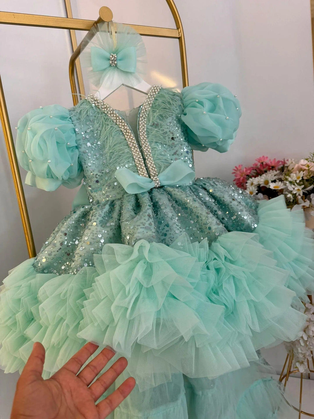 Sunnypetal Mint Puff Sleeves Sequin Ruffles Tulle Flower Girl Dress with Detachable Train