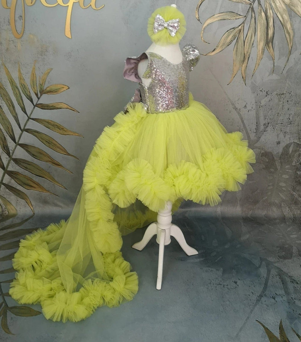 Sunnypetal Neon Green Tulle Baby Girl Tutu Pageant Dress with Detachable Train