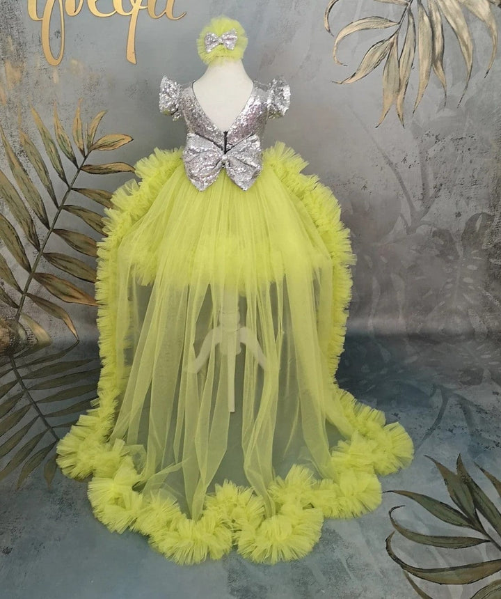 Sunnypetal Neon Green Tulle Baby Girl Tutu Pageant Dress with Detachable Train