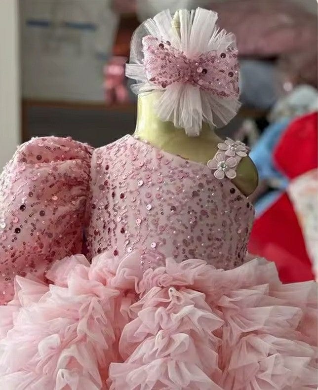 Sunnypetal Pink Flower Girl Dress Short Puffy Sleeve for Baby Girl One Shoulder Birthday Gown