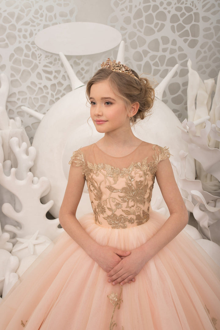 Sunnypetal Pink Flower Girl Dresses Gold Embroidery Appliques Ball-Gown Tulle Dress with Bow