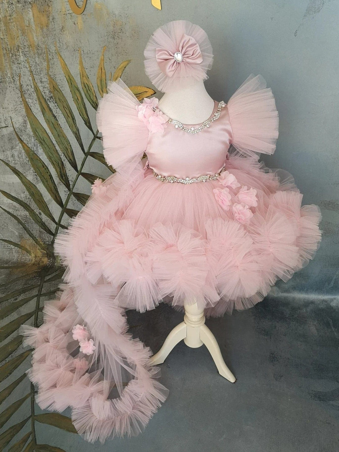 Sunnypetal Pink Puff Sleeves Flowers Tulle Flower Girl Dresses with Detachable Train