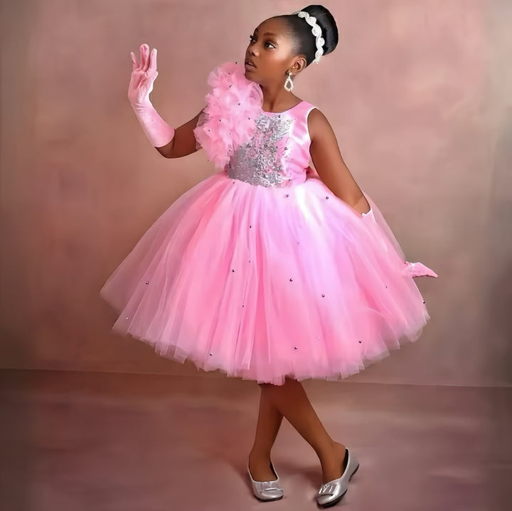 Sunnypetal Pink Sleeveless Beaded Bow Knee-Length Flower Girl Dresses