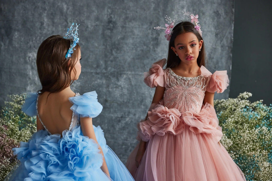 Sunnypetal Puff Sleeves Layered Tulle Flower Girl Pageant Gown with Elegant Train