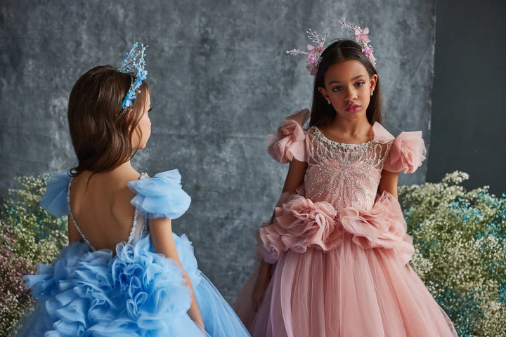 Sunnypetal Puff Sleeves Layered Tulle Flower Girl Pageant Gown with Elegant Train