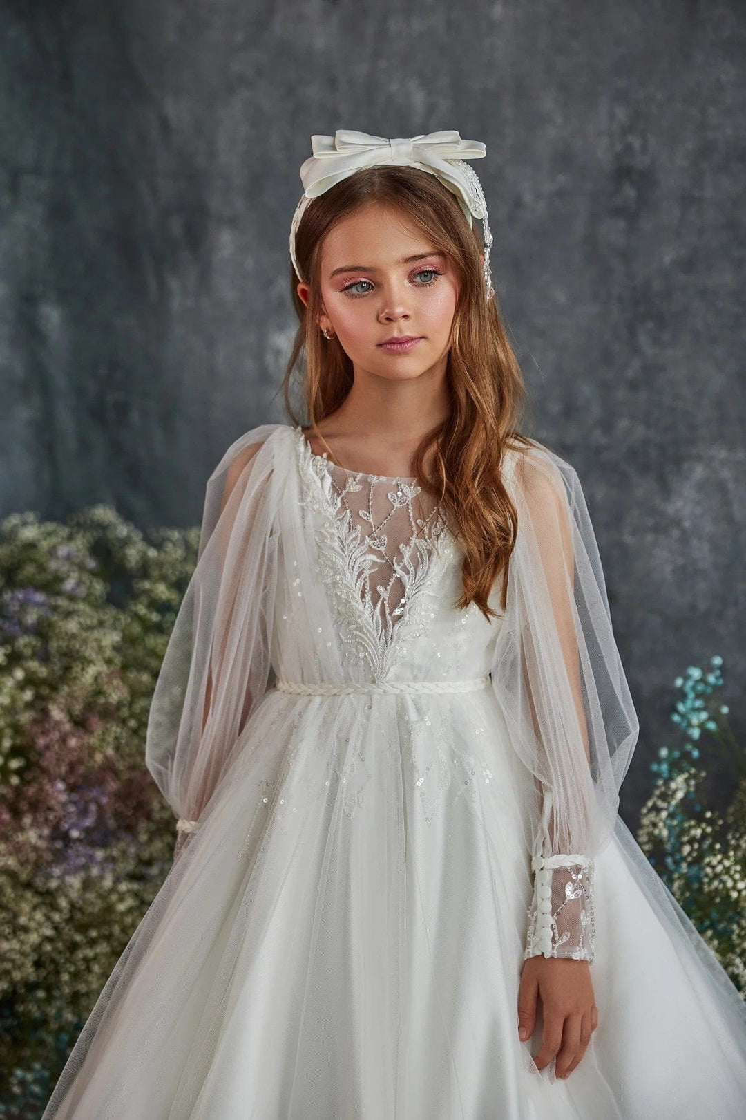 Sunnypetal Puff Sleeves V-Neck Floral Lace Flower Girl Dresses First communion Gown