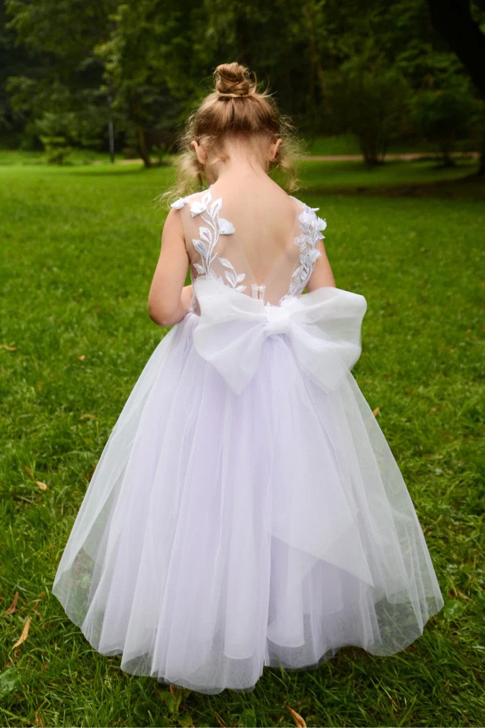 Sunnypetal Puffy Tulle Flower Girl Dress Lace Sleeveless Wedding Birthday Party Dresses