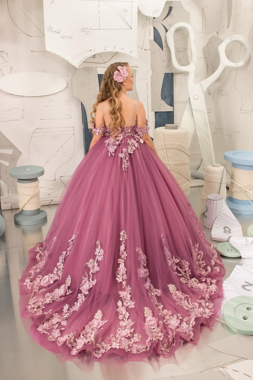 Sunnypetal Rosy Mauve Off-The-Shoulder 3D Floral Appliques Tulle Flower Girl Gown