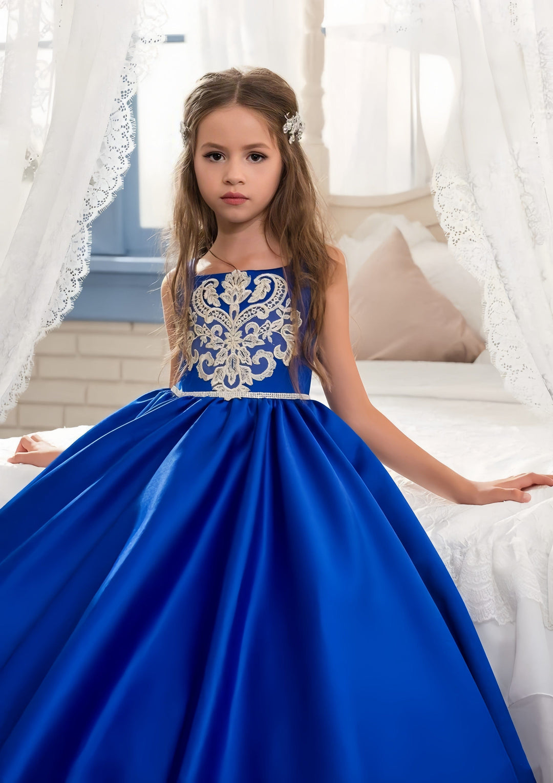 Sunnypetal Royal Blue Satin Flower Girl Dress Lace Appliques Wedding Party Pageant Dresses