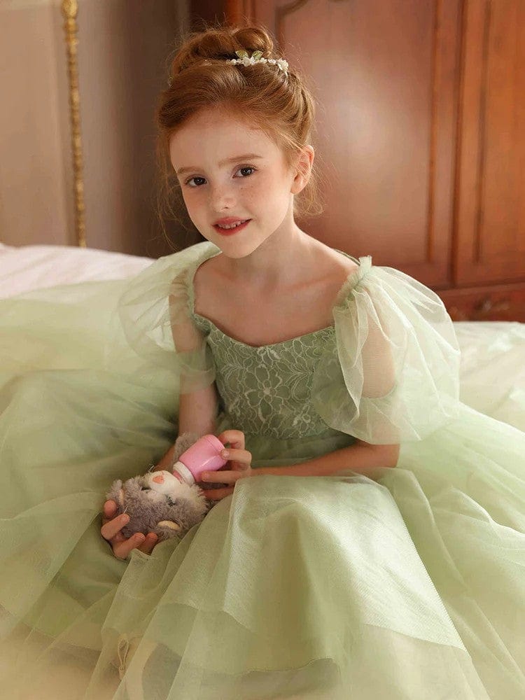 Sunnypetal Sage Green A-Line/Princess V-Neck Puff Sleeves Tulle Flower Girl Dresses