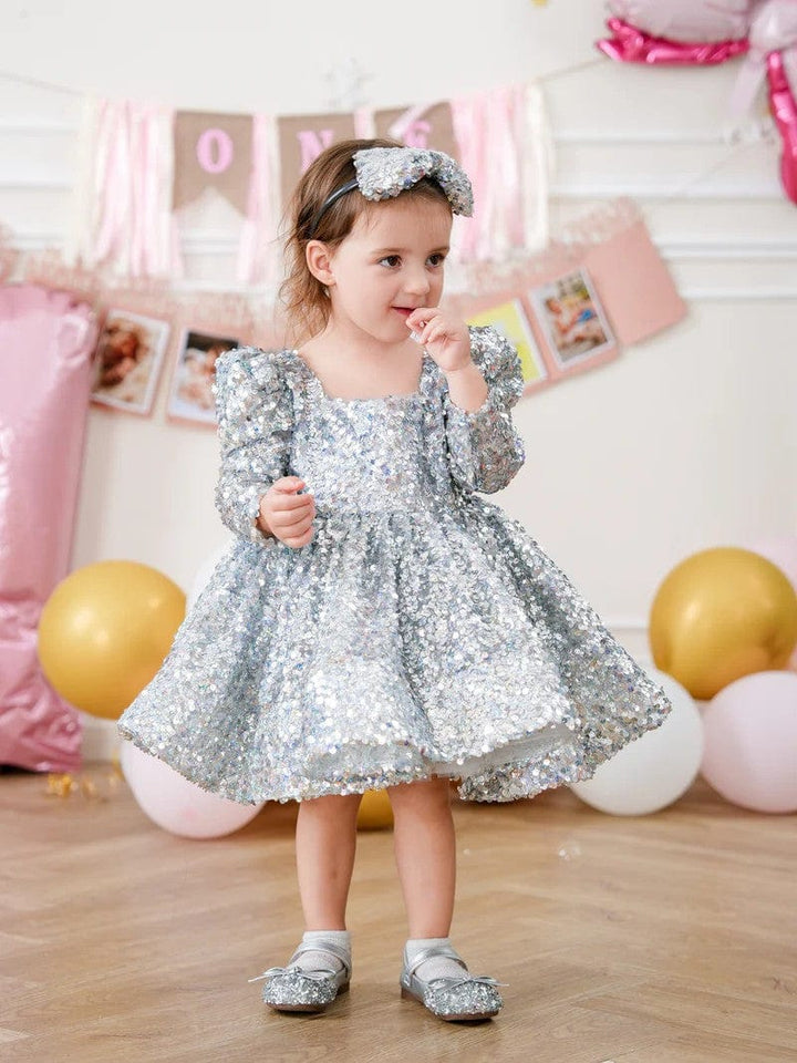 Sunnypetal Silver Sequin Long Sleeves Square Neck Knee-Length Flower Girl Dresses