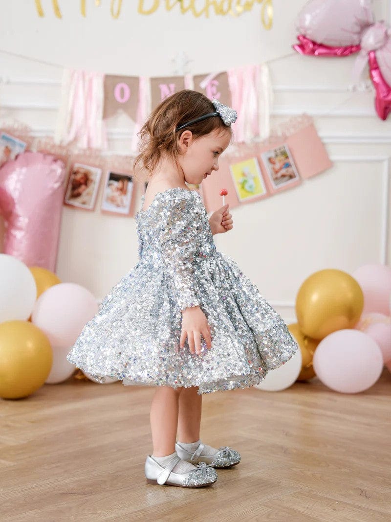 Sunnypetal Silver Sequin Long Sleeves Square Neck Knee-Length Flower Girl Dresses