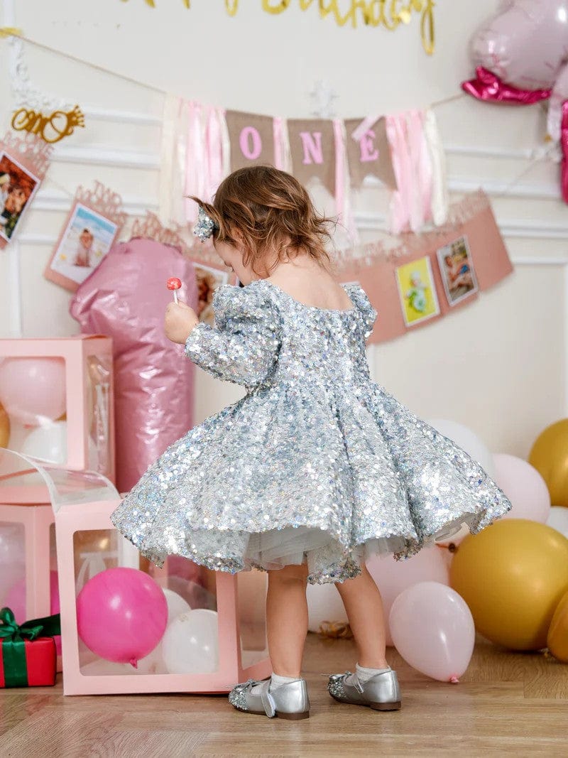 Sunnypetal Silver Sequin Long Sleeves Square Neck Knee-Length Flower Girl Dresses