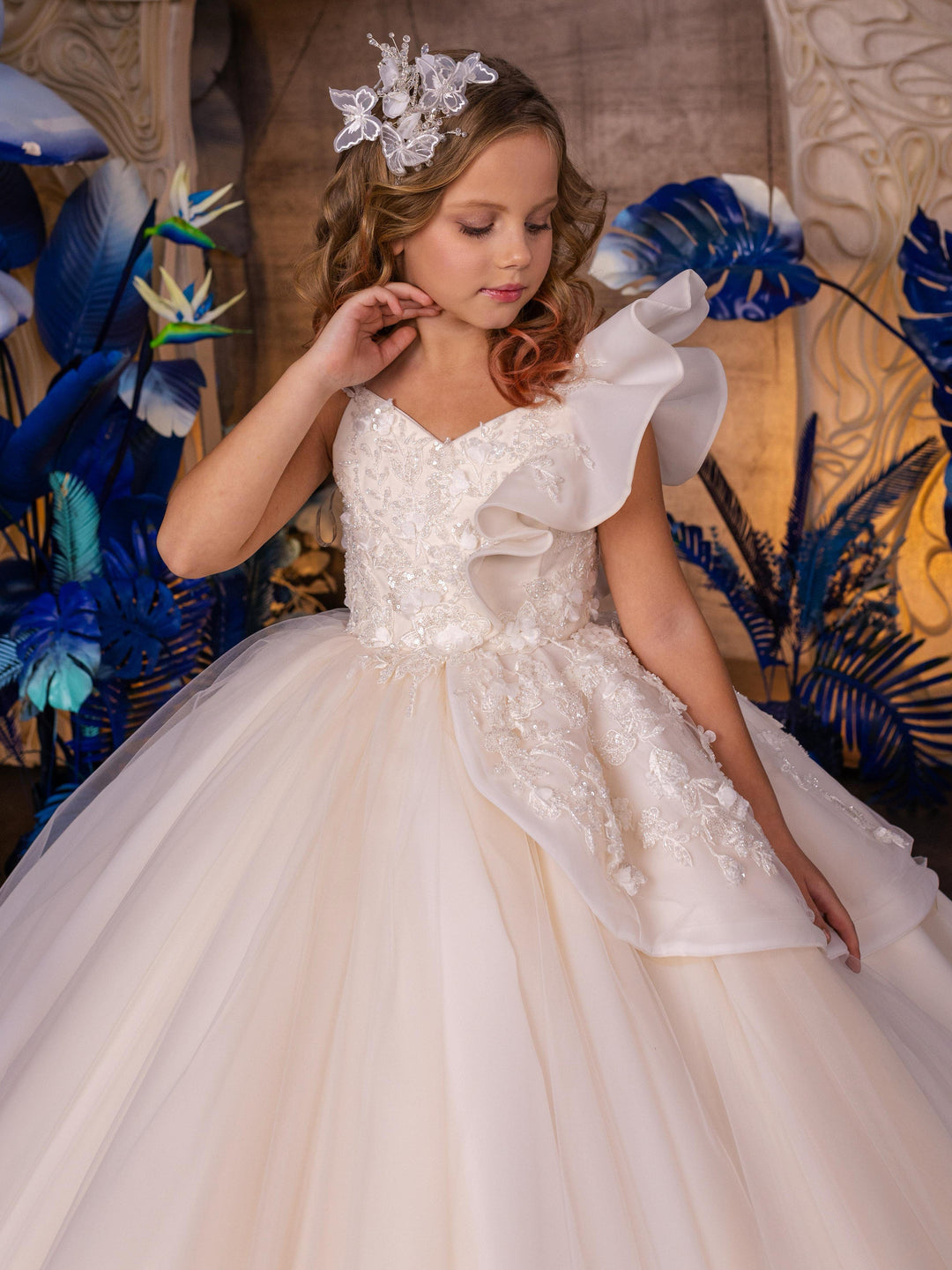 Sunnypetal Spaghetti Straps Embroidery Appliques Flower Girl Dresses First Communion Gown