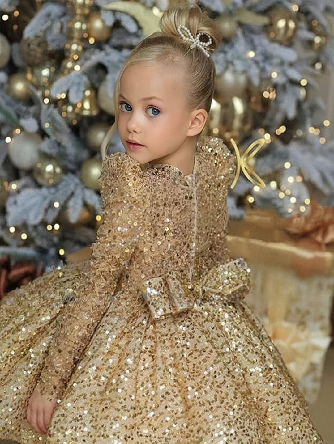 Sunnypetal Sparkly Sequin Knee-Length Flower Girl Dress with Long Sleeves & Bow