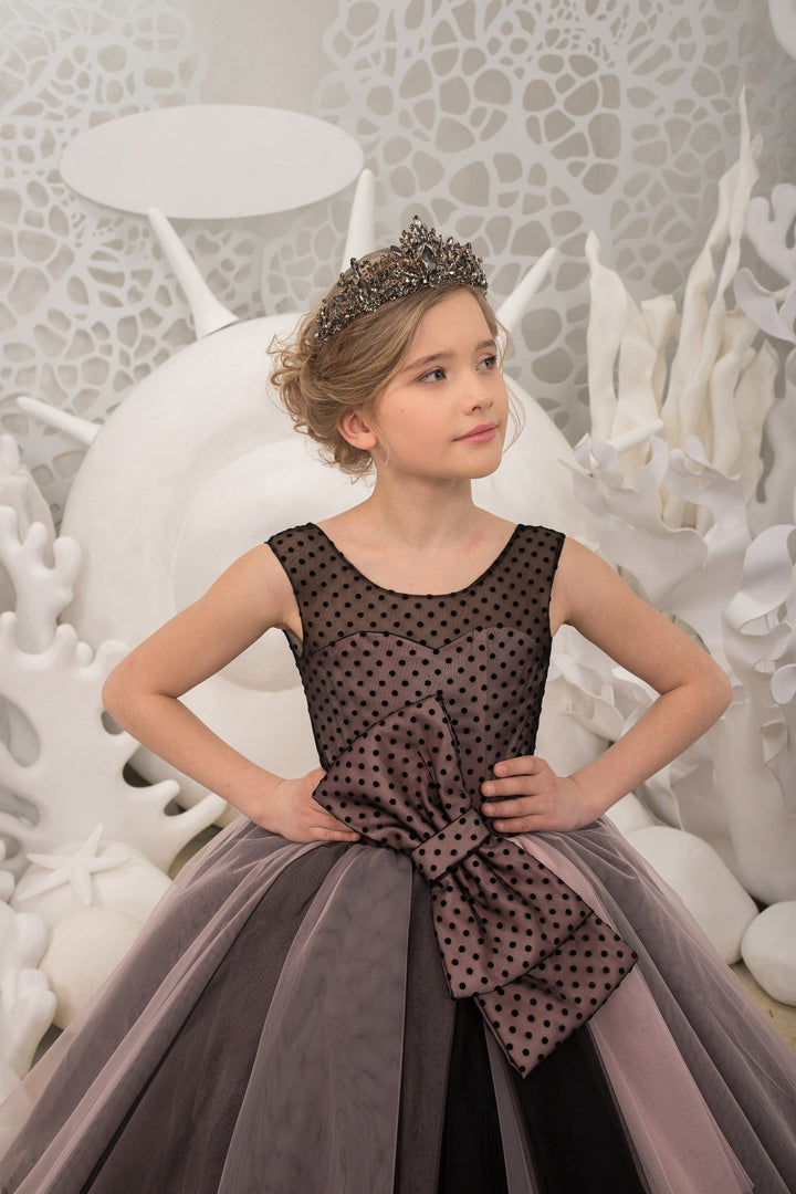 Sunnypetal Sweet Sleeveless Black Polka Dot Bow Tulle Bodice Ball-Gown Flower Girl Dresses