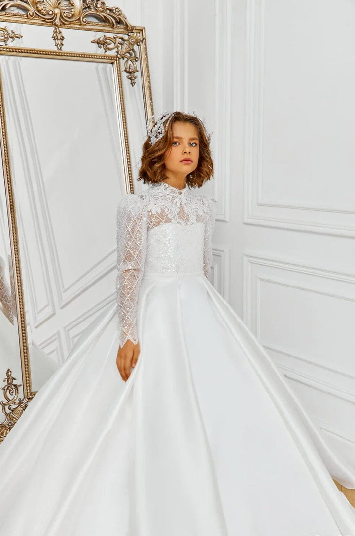 Sunnypetal White High Neck Long Sleeve Princess Dress Satin Flower Girl Dresses with Train