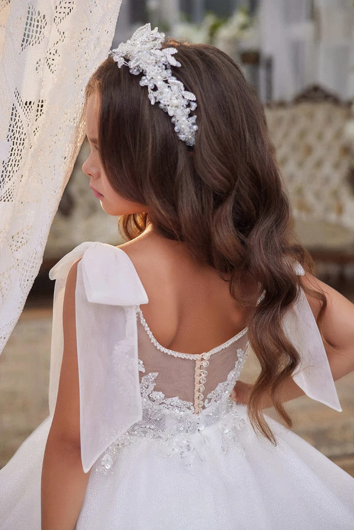 Sunnypetal White Lace Sequins Beads Flower Girl Dress Ball-Gown Knee-Length Ruffled Dress