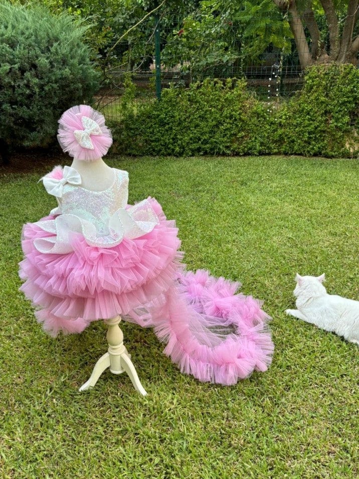 Sunnypetal White Pink Sleeveless Layered Tulle Flower Girl Dress with Detachable Train