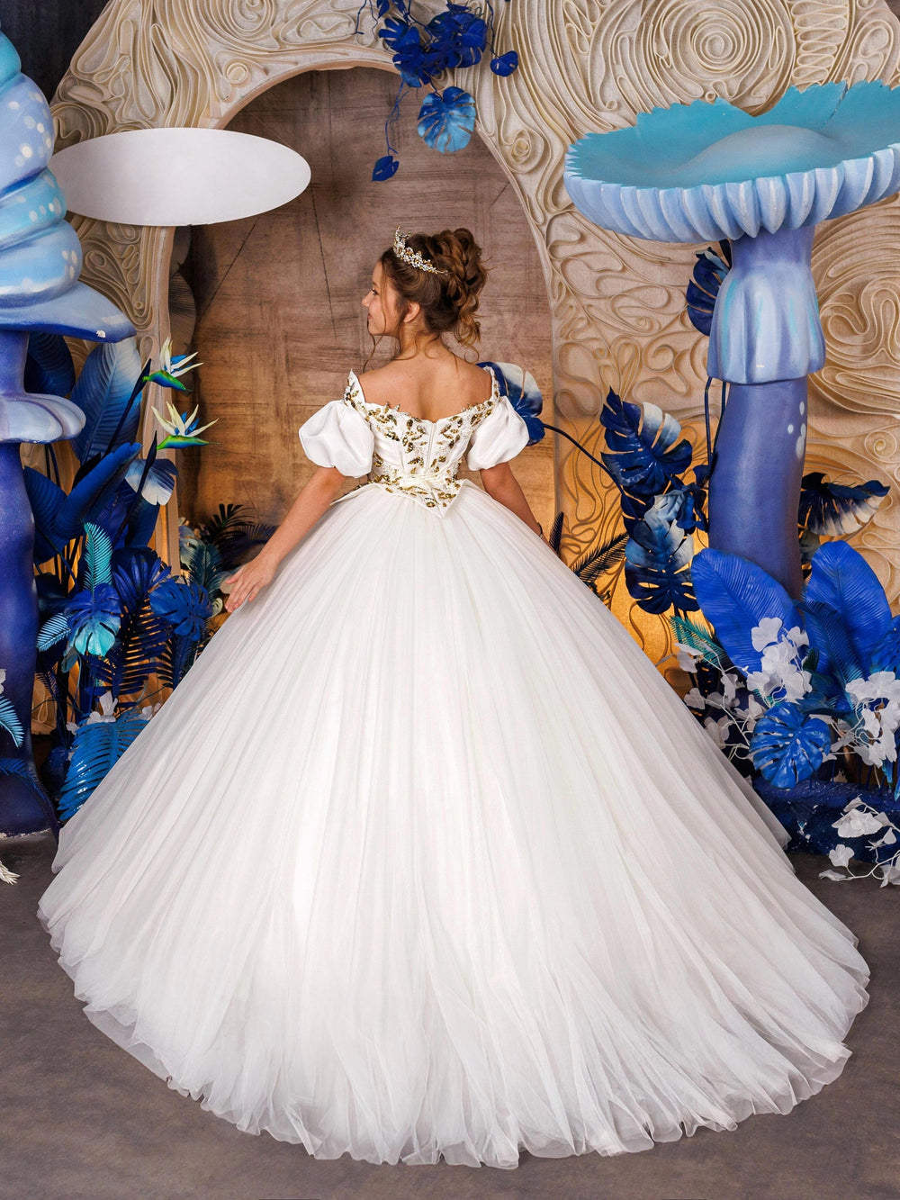 Sunnypetal White Satin Puff Sleeves Gold Sequins Bodice Long Tulle Flower Girl Dresses