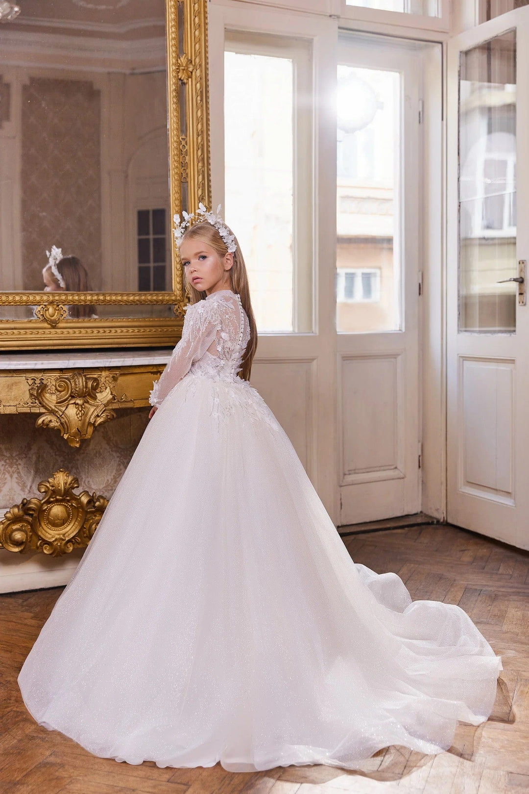 Sunnypetal White Shiny Tulle Princess Flower Girl Dresses Wedding First communion Gown