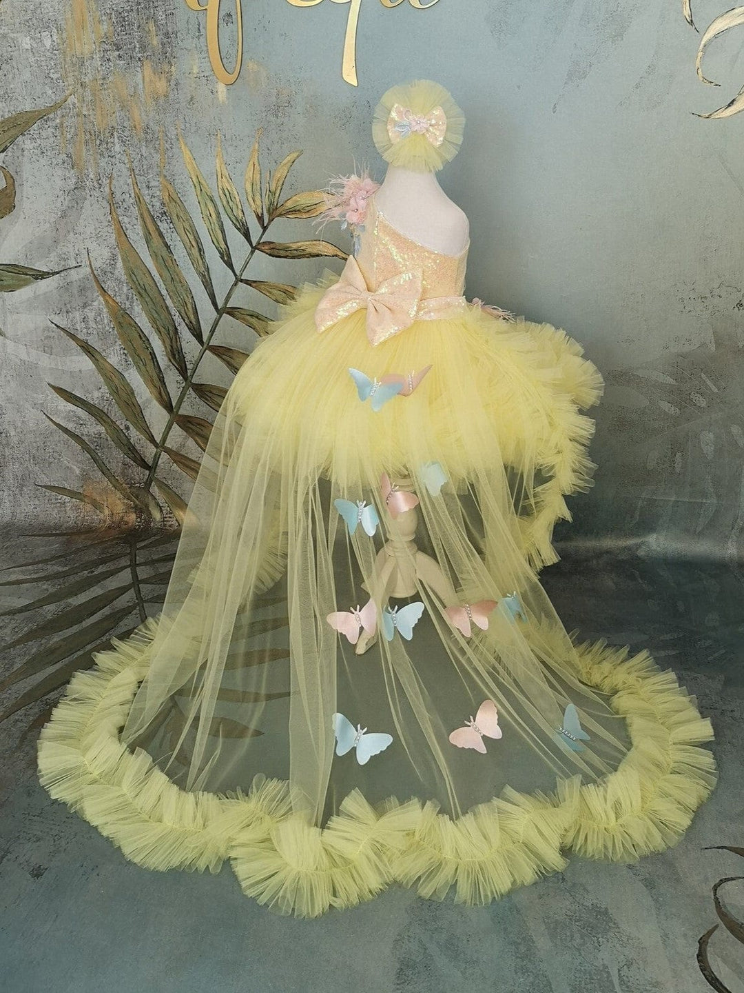 Sunnypetal Yellow One-Shoulder Long Tail 3D Butterfly Girl Dresses with Detachable Train