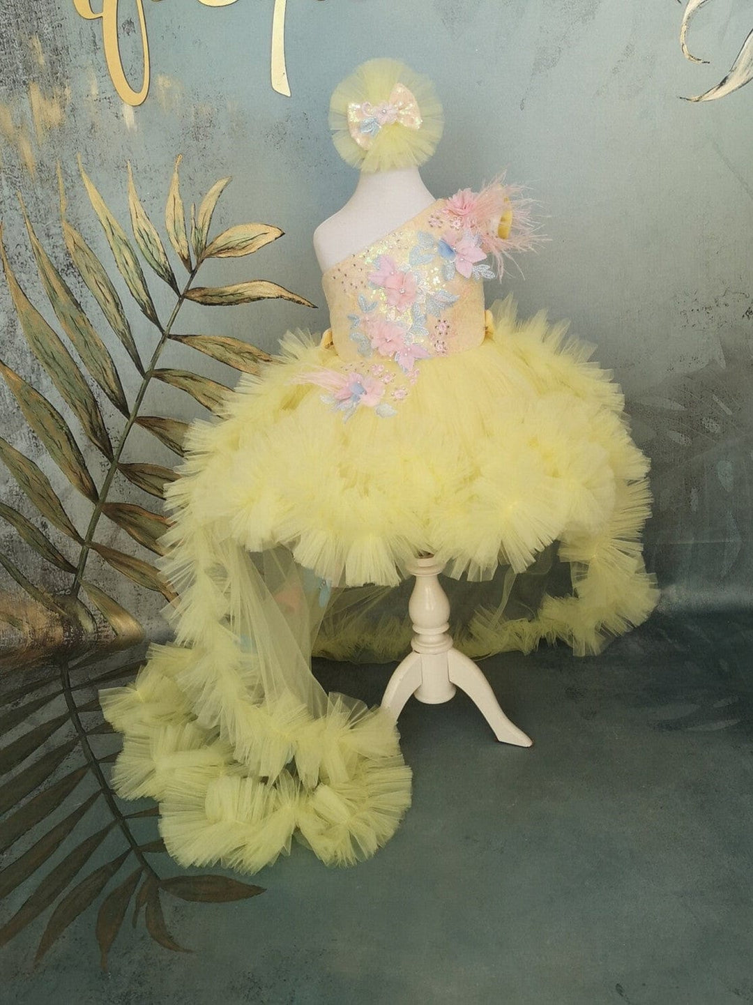 Sunnypetal Yellow One-Shoulder Long Tail 3D Butterfly Girl Dresses with Detachable Train