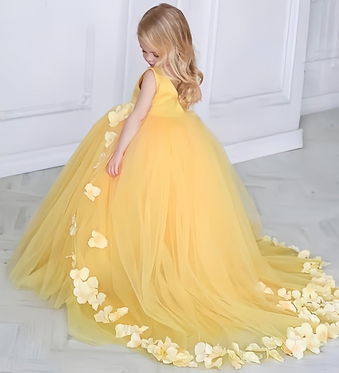 Sunnypetal Yellow Puffy Tulle Flower Girl Dresses 3D Floral Wedding Birthday Party Gown