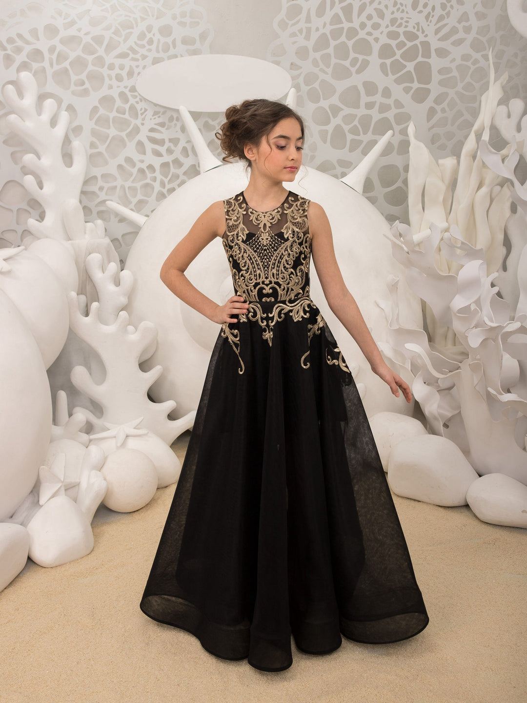 3m / Black Sunnypetal Luxurious Gold Embroidery Balck A-Line Floor-Length Tulle Flower Girl Dresses