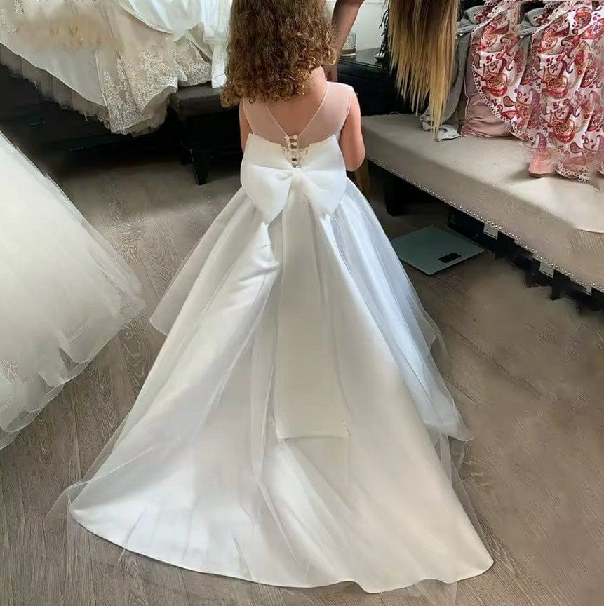 Sunnypetal Simple White Child Flower Girl Dresses Tulle Satin Bow Firs – sunnypetal Sunnypetal Simple White Child Flower Girl Dresses Tulle Satin Bow Firs – sunnypetal