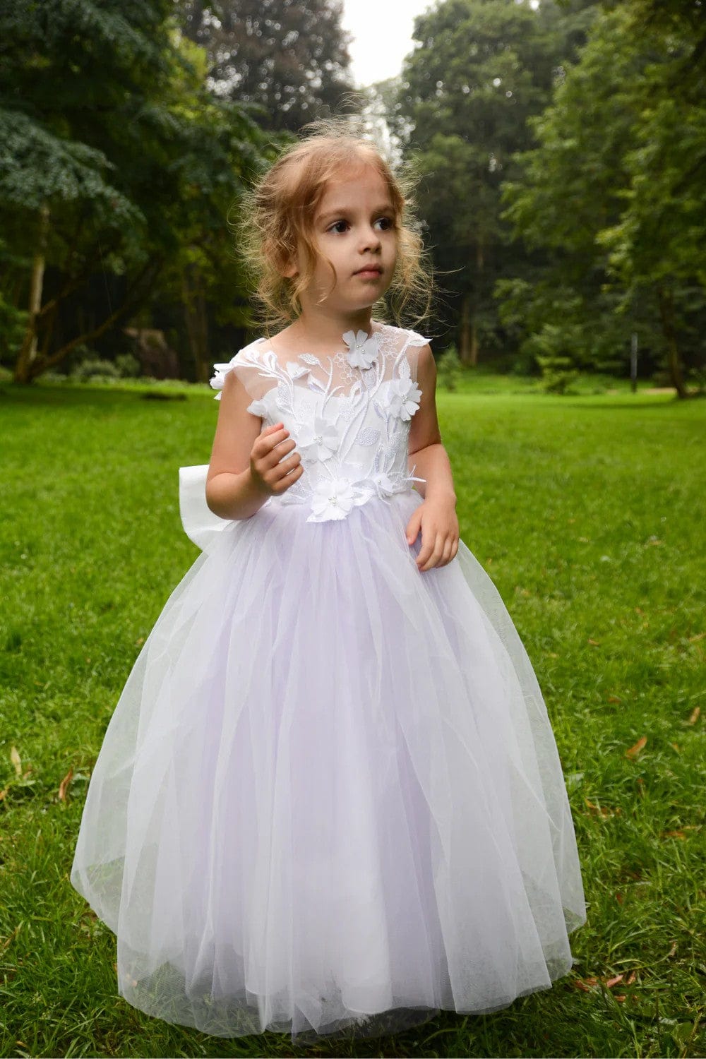 Sunnypetal Puffy Tulle Flower Girl Dress Lace Sleeveless Wedding Birth sunnypetal Sunnypetal Puffy Tulle Flower Girl Dress Lace Sleeveless Wedding Birth sunnypetal