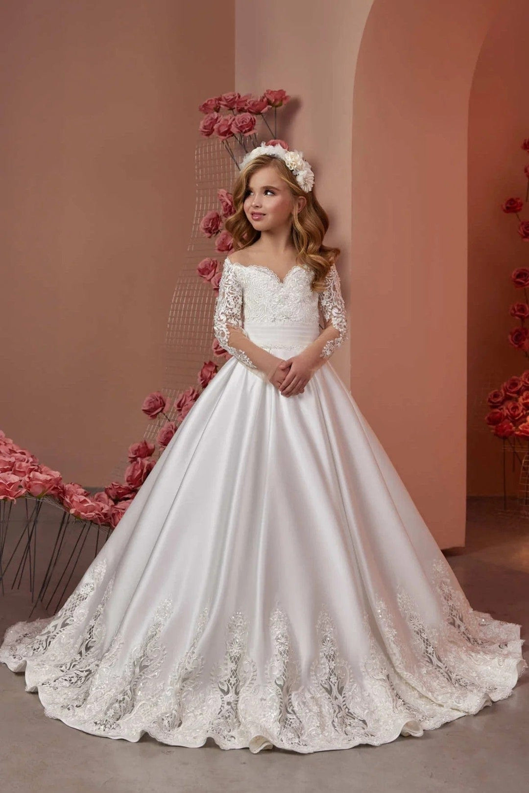 3m / White Sunnypetal Off-Shoulder Sweetheart Neckline Long Sleeves Lace Fmbroidery Communion Dress